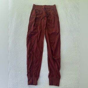 Lululemon joggers